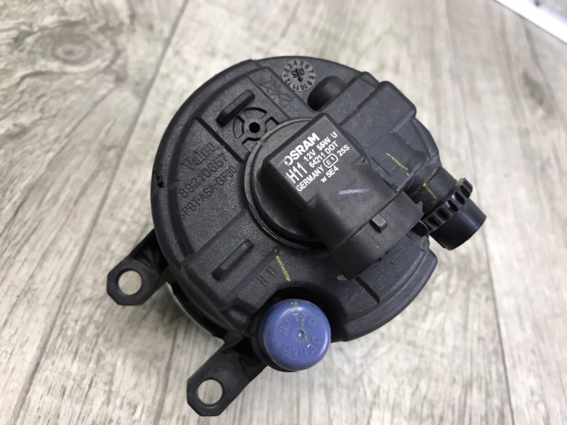 Противотуманная фара левая CAMRY 40 06-11 Противотуманная фара левая CAMRY 40 06-11