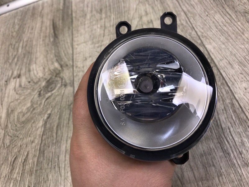 Противотуманная фара левая CAMRY 40 06-11 Противотуманная фара левая CAMRY 40 06-11
