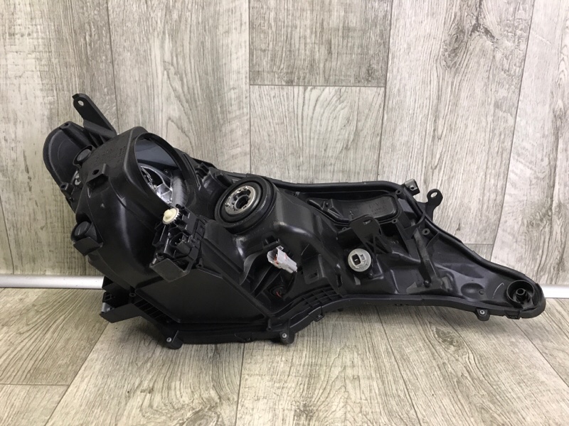 Фара левая RAV4 13-19 Фара левая RAV4 13-19