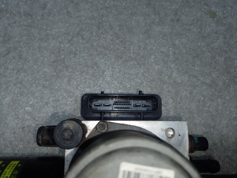 Блок ABS SONATA YF 10-14 2011 2.4 G4KK Блок ABS SONATA YF 10-14 2011 2.4 G4KK