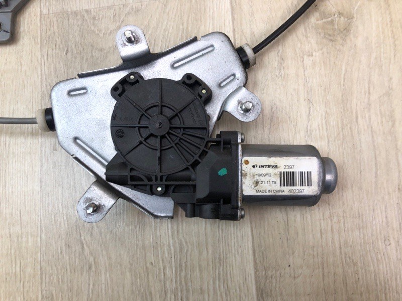 Стеклоподъемник передний левый HYUNDAI ACCENT RB 10- 1.6 G4FD