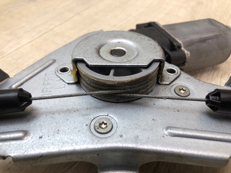 Стеклоподъемник передний левый ACCENT RB 10- 2013 1.6 G4FD