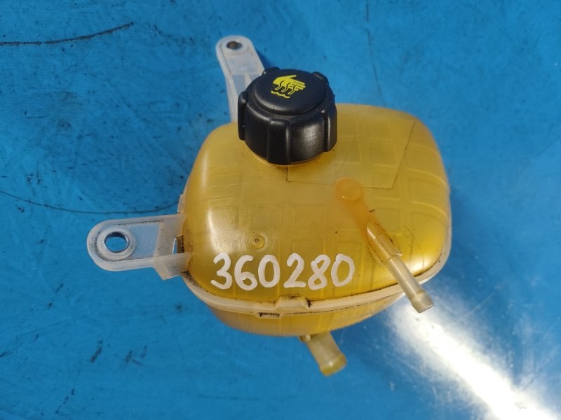 Бачок расширительный NISSAN X-TRAIL/ROGUE T33 20- 2021 2.5 PR25DD 217106RC0A Б/У