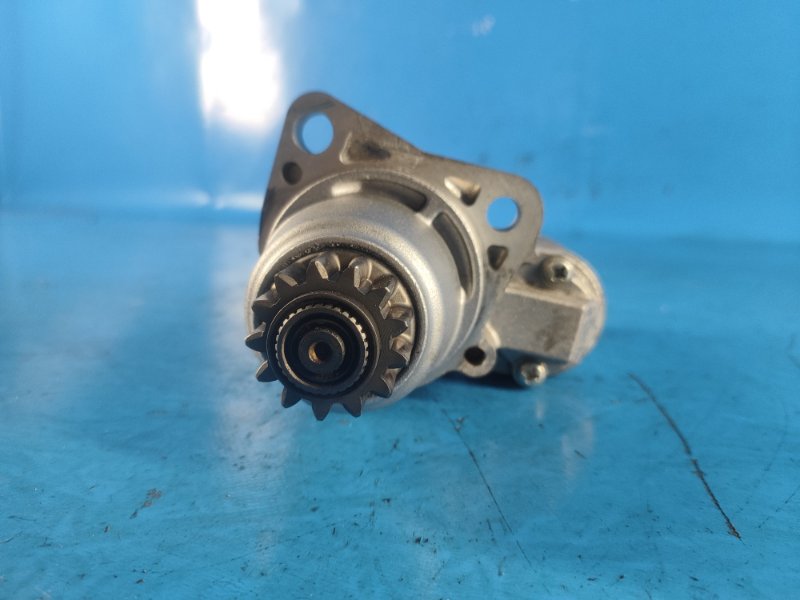 Стартер NISSAN X-TRAIL/ROGUE T33 20- 2.5 PR25DD Стартер NISSAN X-TRAIL/ROGUE T33 20- 2.5 PR25DD