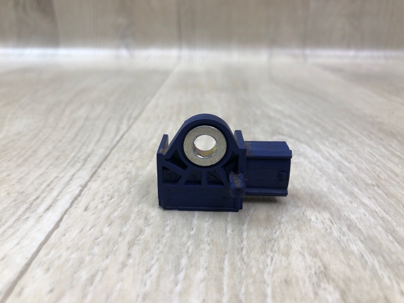 Датчик удара передний HYUNDAI ELANTRA MD 10-15 MD Датчик удара передний HYUNDAI ELANTRA MD 10-15 MD