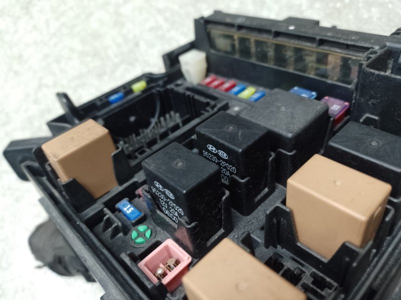 Блок предохранителей моторный отсек SONATA YF 10-14 2011 2.4 G4KK