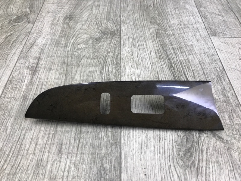 Накладка кнопок стеклоподъемника передняя правая LEXUS IS250/350 05-13 2010 Седан 2.5 7423153330 Б/У