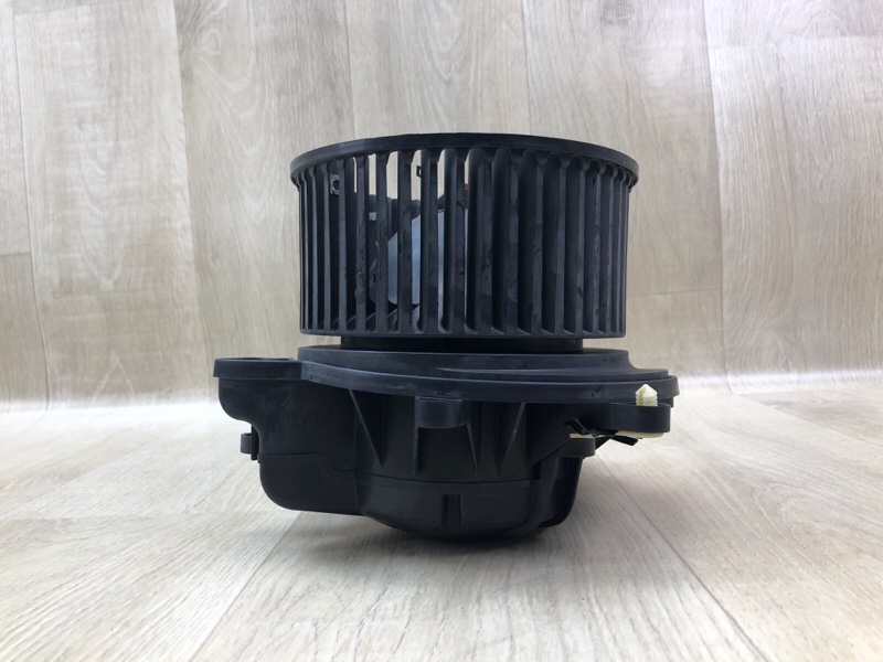 Моторчик печки MUSTANG 15- 2017 Кабриолет 3.7 C37PDED