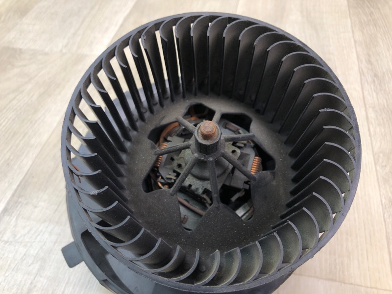 Моторчик печки VOLKSWAGEN JETTA USA 10-17 2.5 Моторчик печки VOLKSWAGEN JETTA USA 10-17 2.5