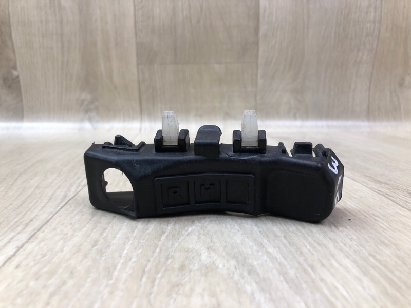 Кронштейн переднего бампера (на крыле) правый HYUNDAI VELOSTER 11-18 2012 1.6 G4FD 865142V000 Б/У