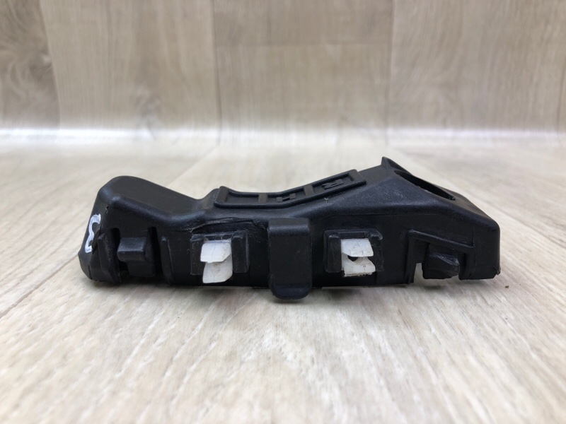 Кронштейн переднего бампера (на крыле) правый HYUNDAI VELOSTER 11-18 1.6 G4FD