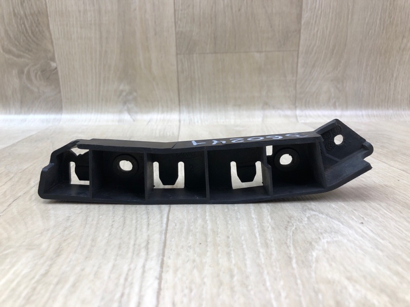 Кронштейн переднего бампера (на крыле) правый FORD FOCUS 10-18 2014 2.0 C20HDEX CP9Z-17C947-A Б/У