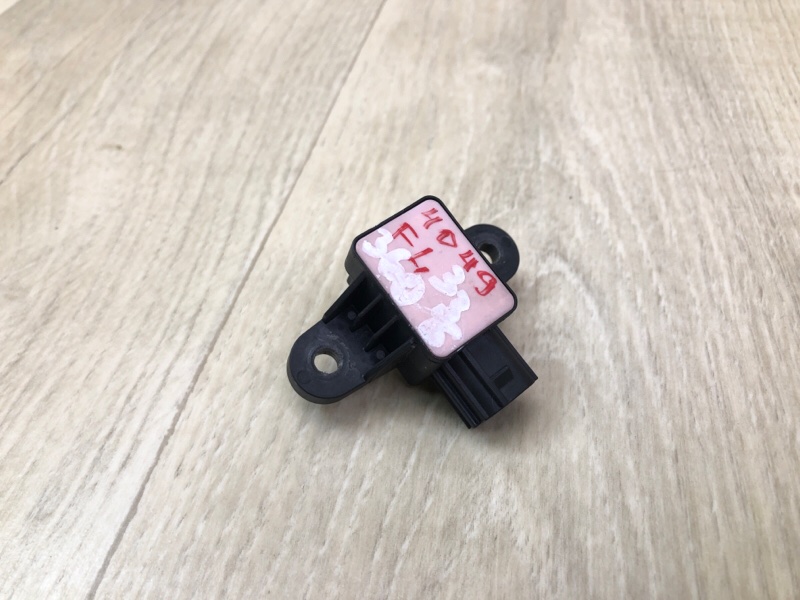 Запчасть датчик удара передний KIA RIO FB 17- 2019 1.6 G4FM 95920-H8100 Б/У Датчик удара передний KIA RIO FB 17- 2019 1.6 G4FM 95920-H8100 Б/У