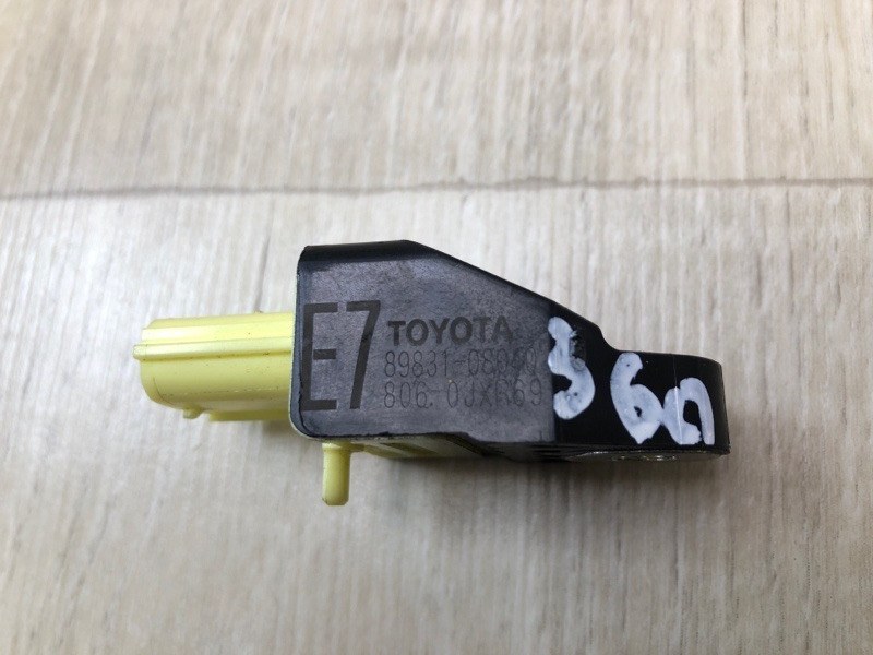 Датчик удара SIENNA 11-16 2014 3.5 2GR-FE Датчик удара SIENNA 11-16 2014 3.5 2GR-FE