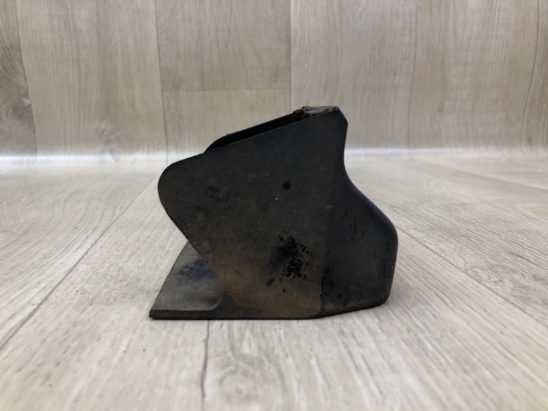 Накладка крыла передняя правая PATHFINDER R52 12-21 2013 3.5 VQ35DE Накладка крыла передняя правая PATHFINDER R52 12-21 2013 3.5 VQ35DE