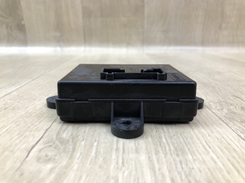 Блок управления дверей задний левый FOCUS 10-18 2017 2.0 C20HDEX Блок управления дверей задний левый FOCUS 10-18 2017 2.0 C20HDEX