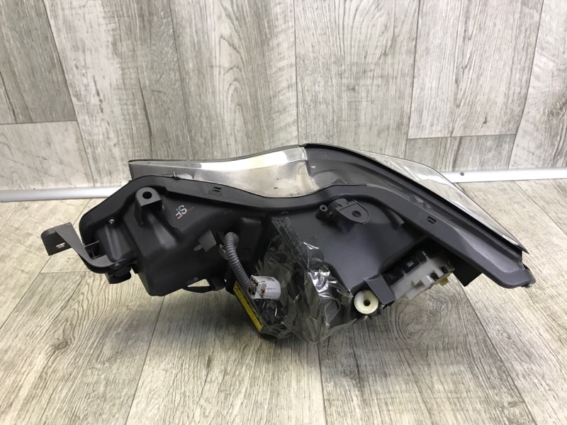 Фара правая IS250/350 13-20 Фара правая IS250/350 13-20