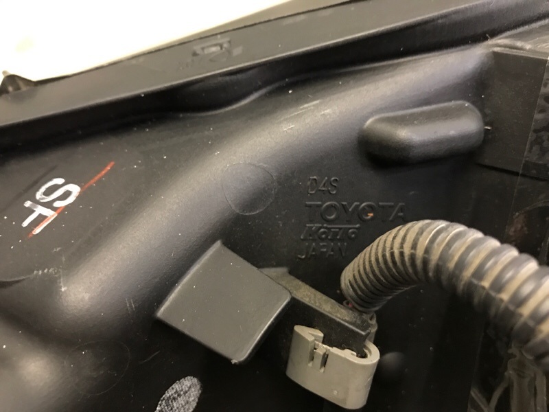 Фара правая IS250/350 13-20 Фара правая IS250/350 13-20