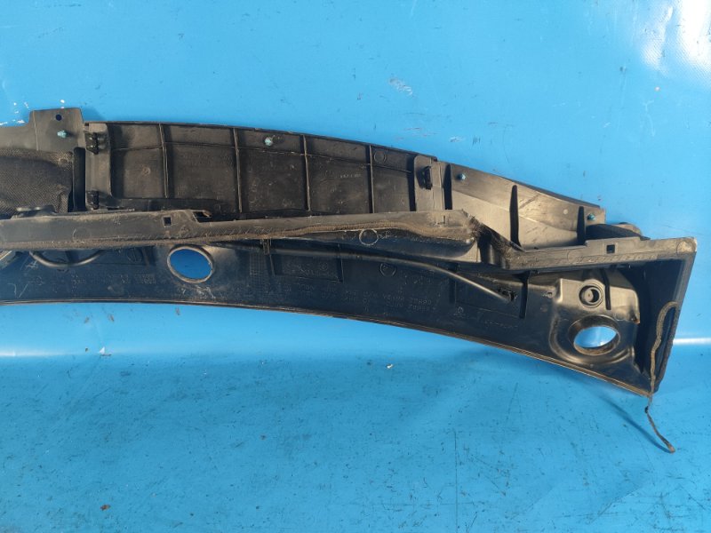 Пластик под лобовое стекло / Жабо X-TRAIL/ROGUE T33 20- 2021 2.5 PR25DD