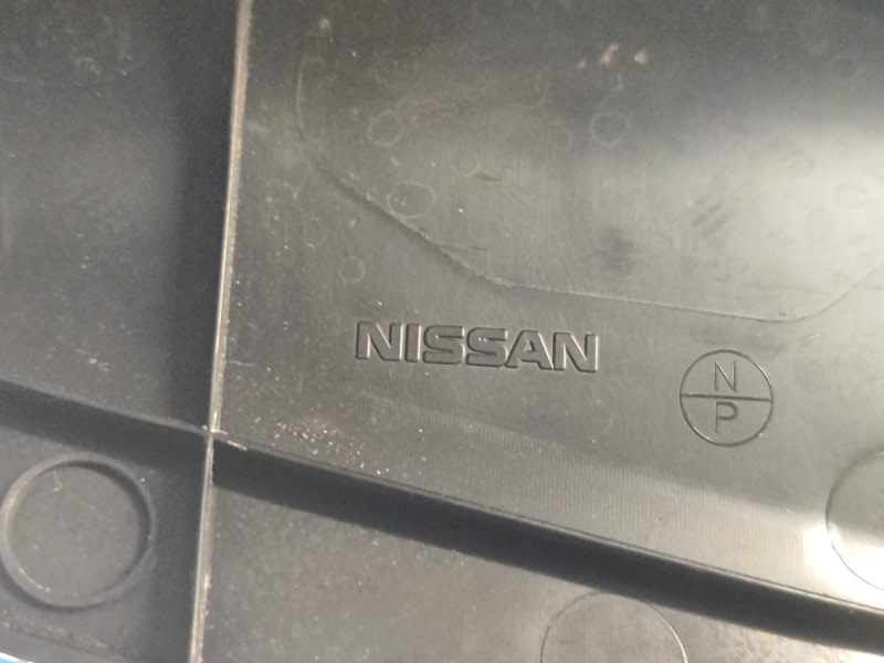 Пластик под лобовое стекло / Жабо X-TRAIL/ROGUE T33 20- 2021 2.5 PR25DD