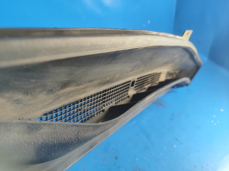 Пластик под лобовое стекло / Жабо X-TRAIL/ROGUE T33 20- 2021 2.5 PR25DD