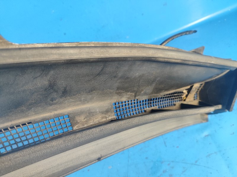 Пластик под лобовое стекло / Жабо X-TRAIL/ROGUE T33 20- 2021 2.5 PR25DD