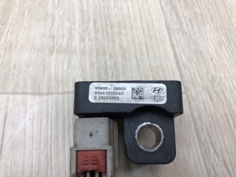 Датчик удара передний ACCENT RB 10- 2014 1.6 G4FD