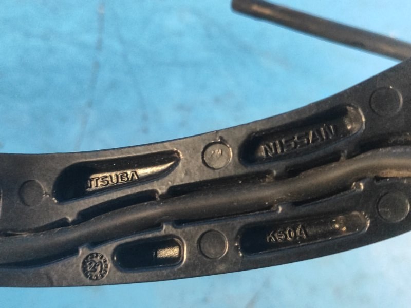 Поводок стеклоочистителя передний правый X-TRAIL/ROGUE T33 20- 2021 2.5 PR25DD Поводок стеклоочистителя передний правый X-TRAIL/ROGUE T33 20- 2021 2.5 PR25DD