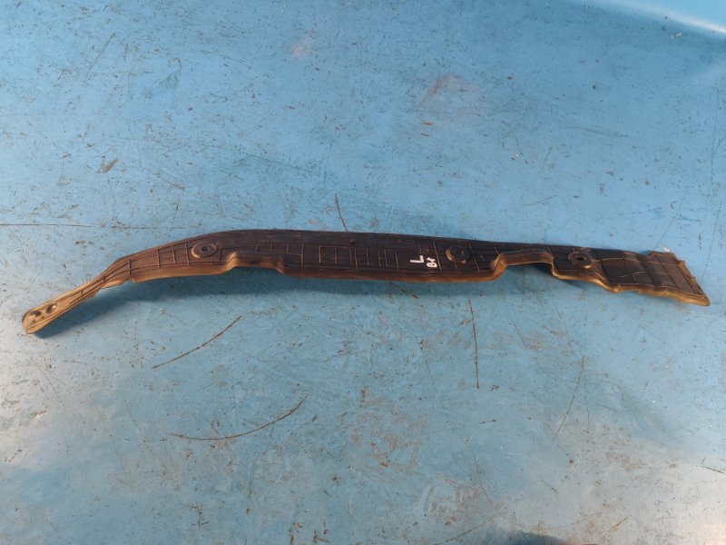 Пыльник крыла передний левый X-TRAIL/ROGUE T33 20- 2021 2.5 PR25DD