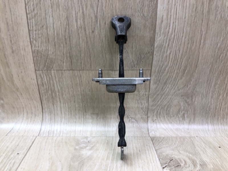 Запчасть ограничитель двери задний левый TOYOTA VENZA 09-16 2013 3.5 2GR-FE 68640-0T010 Б/У Ограничитель двери задний левый TOYOTA VENZA 09-16 2013 3.5 2GR-FE 68640-0T010 Б/У