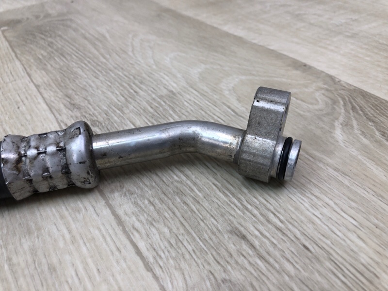 Трубка кондиционера SIENNA 11-16 2014 3.5 2GR-FE Трубка кондиционера SIENNA 11-16 2014 3.5 2GR-FE