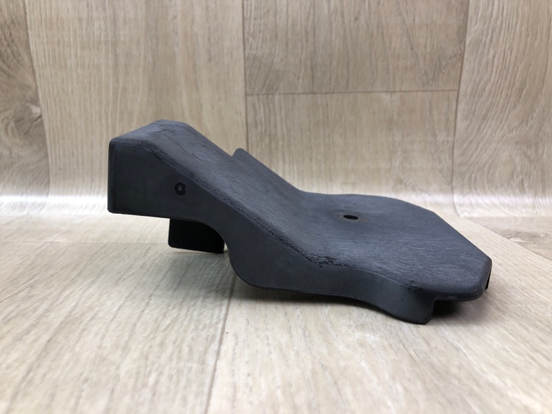 Кронштейн решетки радиатора FX S50 03-08 2006 VK45DE Кронштейн решетки радиатора FX S50 03-08 2006 VK45DE