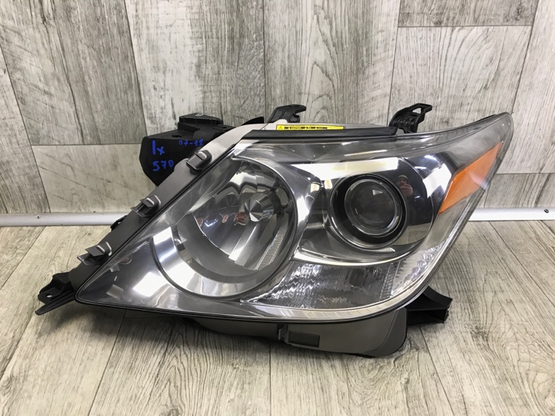 Запчасть фара левая LEXUS LX570 07-15 8118560D21 Б/У Фара левая LEXUS LX570 07-15 8118560D21 Б/У