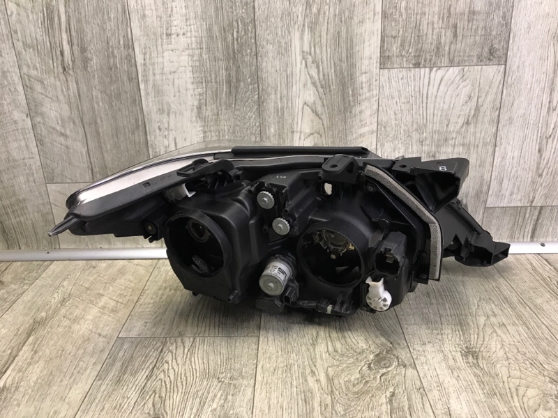 Фара левая LX570 07-15 Фара левая LX570 07-15