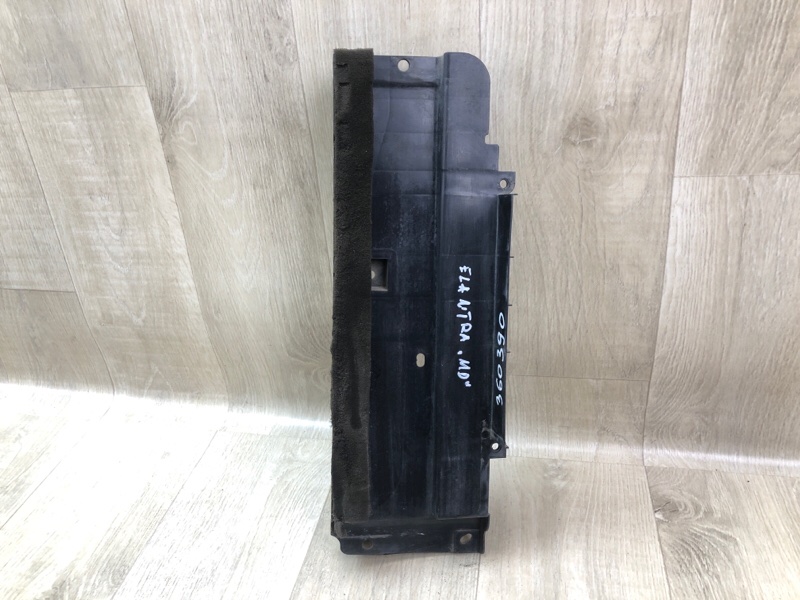 Дефлектор радиатора правый ELANTRA MD 10-15