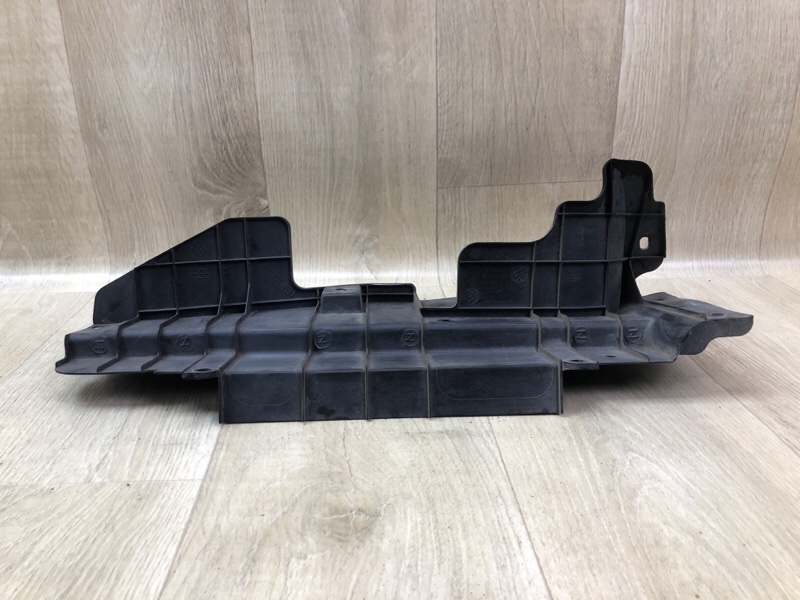 Дефлектор радиатора правый HYUNDAI ELANTRA MD 10-15