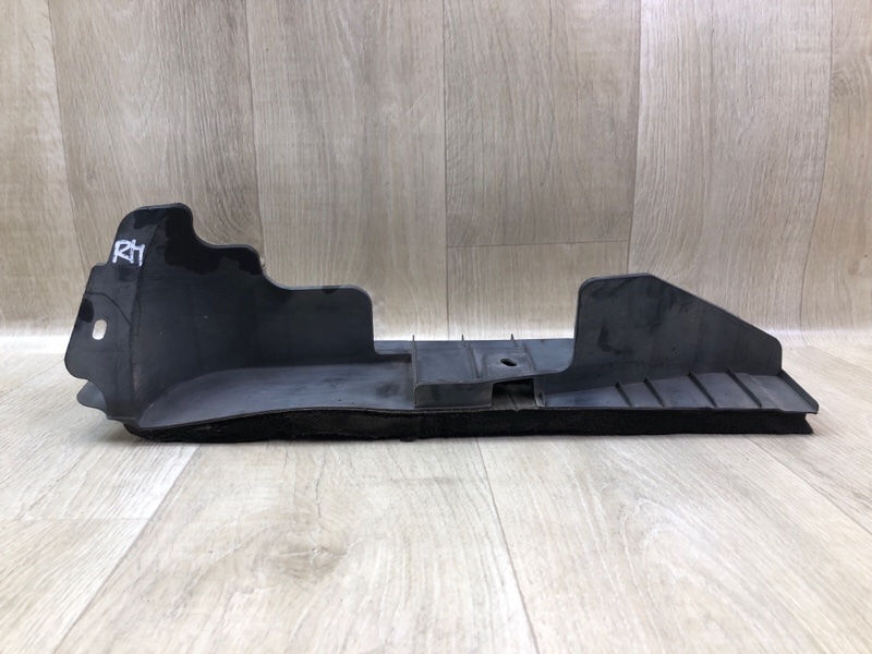 Дефлектор радиатора правый ELANTRA MD 10-15