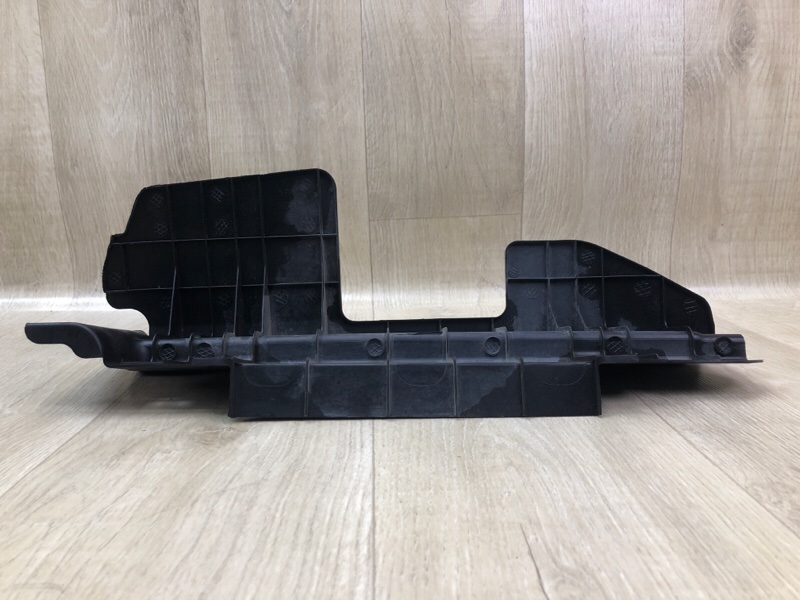 Дефлектор радиатора левый ELANTRA MD 10-15 Дефлектор радиатора левый ELANTRA MD 10-15