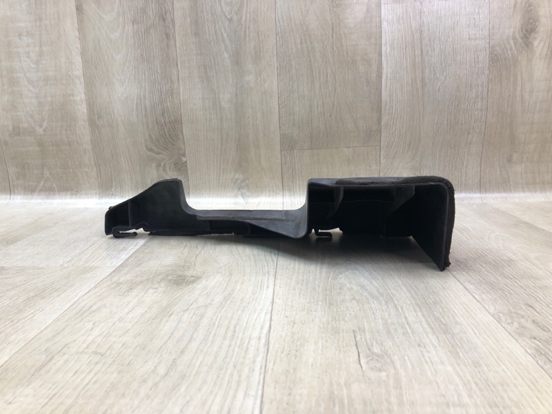 Дефлектор радиатора правый HYUNDAI ACCENT RB 10- 1.6 G4FD Дефлектор радиатора правый HYUNDAI ACCENT RB 10- 1.6 G4FD