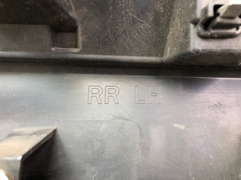 Накладка двери задняя левая X-TRAIL/ROGUE T33 20- 2021 2.5 PR25DD Накладка двери задняя левая X-TRAIL/ROGUE T33 20- 2021 2.5 PR25DD