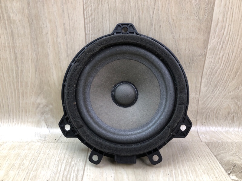 Запчасть динамик задний правый KIA RIO FB 17- 2019 1.6 G4FM 96330-H9000 Б/У Динамик задний правый KIA RIO FB 17- 2019 1.6 G4FM 96330-H9000 Б/У