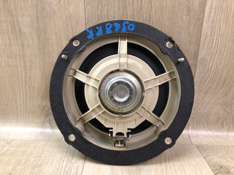 Динамик задний правый VELOSTER 11-18 2012 1.6 G4FD Динамик задний правый VELOSTER 11-18 2012 1.6 G4FD