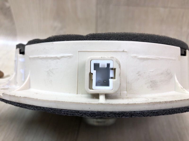 Динамик задний правый VELOSTER 11-18 2012 1.6 G4FD Динамик задний правый VELOSTER 11-18 2012 1.6 G4FD