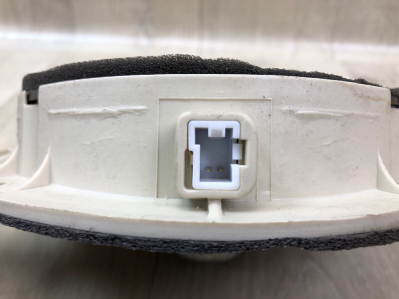 Динамик передний правый VELOSTER 11-18 2012 1.6 G4FD Динамик передний правый VELOSTER 11-18 2012 1.6 G4FD