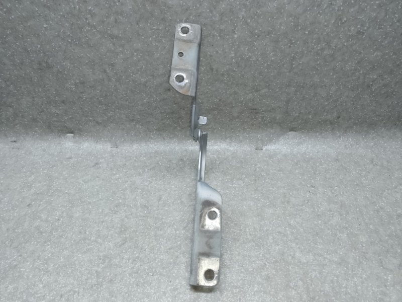 Запчасть петля капота правая MITSUBISHI OUTLANDER XL 05-13 2007 3.0 6B31 MN175242 Б/У Петля капота правая MITSUBISHI OUTLANDER XL 05-13 2007 3.0 6B31 MN175242 Б/У