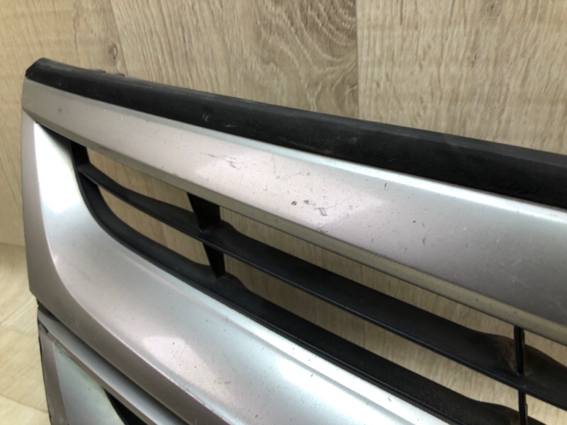 Решетка радиатора VENZA 09-16 2013 3.5 2GR-FE