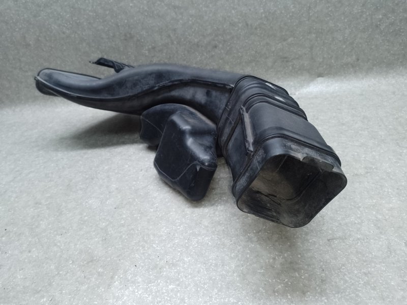 Воздухозаборник MITSUBISHI OUTLANDER XL 05-13 3.0 6B31 Воздухозаборник MITSUBISHI OUTLANDER XL 05-13 3.0 6B31