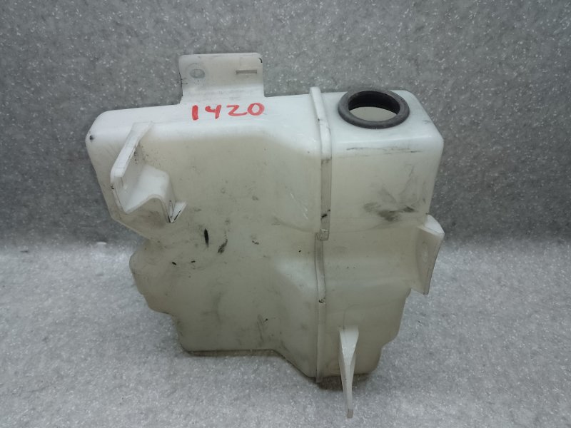 Бачок омывателя MITSUBISHI OUTLANDER XL 05-13 2007 3.0 6B31 8260A094 Б/У