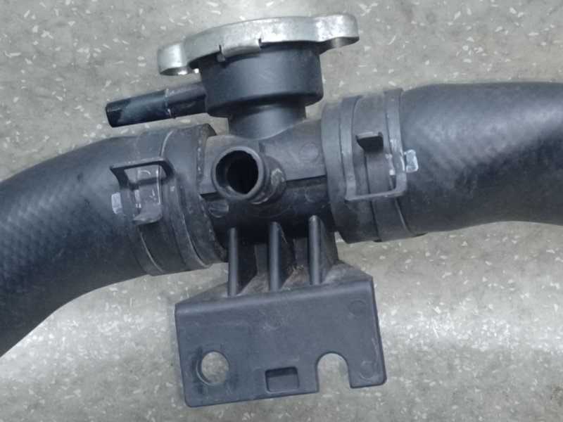 Горловина радиатора OUTLANDER XL 05-13 2007 3.0 6B31 Горловина радиатора OUTLANDER XL 05-13 2007 3.0 6B31