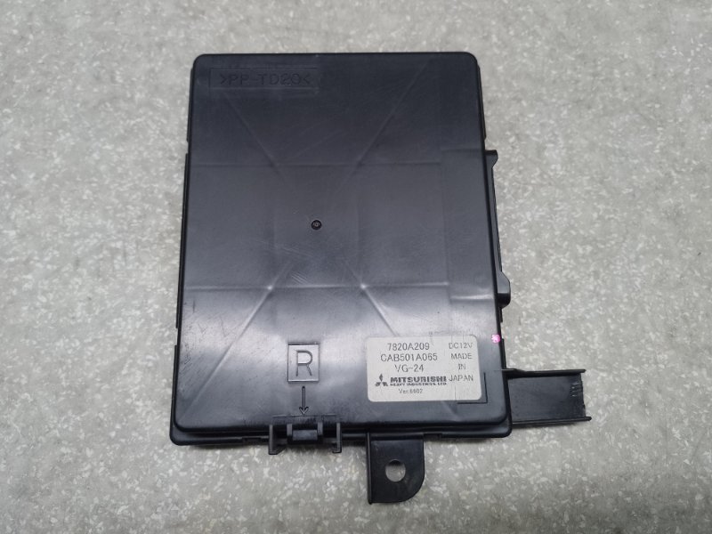 Блок электронный MITSUBISHI OUTLANDER XL 05-13 2007 3.0 6B31 7820A209 Б/У